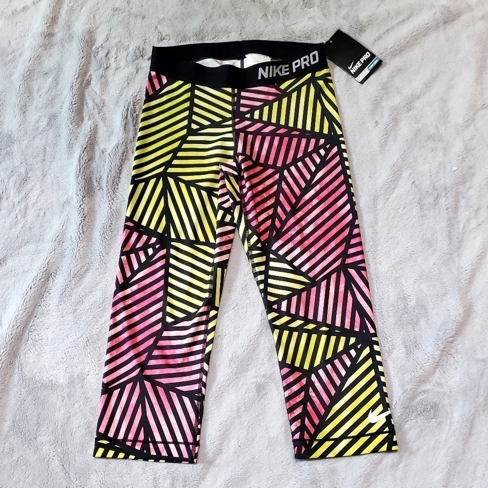 Nike Pro Women Capri Training Tight Leggings Abstract Neon Size Small NWT